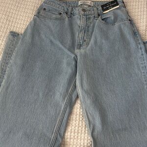 Abercrombie & Fitch Light Wash Denim Jeans